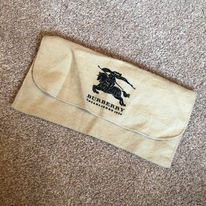 Burberry dustbag - wallet or sunglasses
